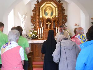 Pfarrer Buß:  Mit Maria unterwegs auf dem Pilgerweg des Lebens – dann geht’s leichter und besser.